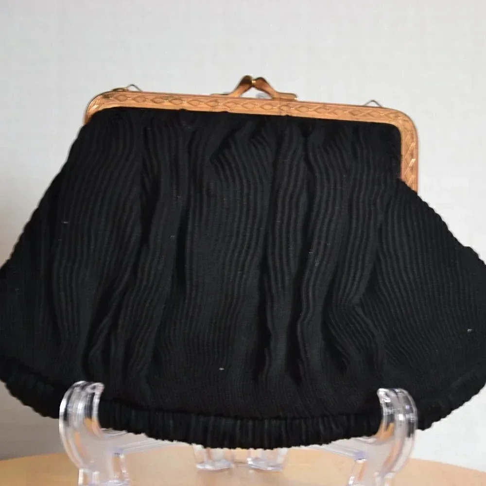 Vtg  Clutch